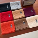 New 100% Australian Wool Scarf Twisted Cable Knit British Vintage Embroidered Knitted Bear Scarf Thickened for Warmth